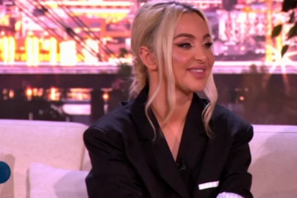 PRVI PUT PRED KAMERAMA NAKON POROĐAJA! Maja Berović progovorila o RODITELJSTVU, pa se dotakla odnosa sa bivšim saradnicima BUBOM I DŽALOM!