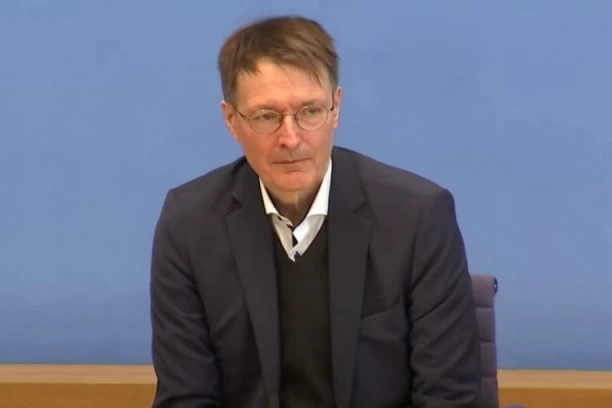 NEMAČKA SE ODLUČILA NA NESVAKIDAŠNJI POTEZ! Ljudi više neće morati da se kriju od policije kad ovo rade!