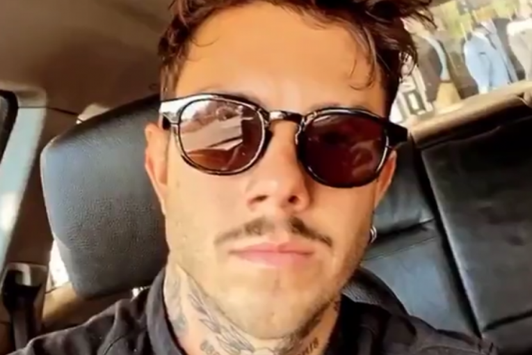 Filip Đukić reklamira Šmeker tim