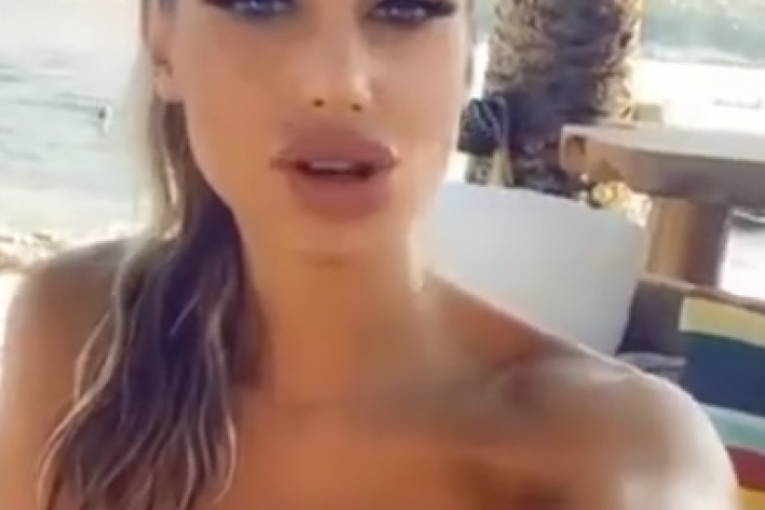 Iva Grgurić reklamira Šmeker tim