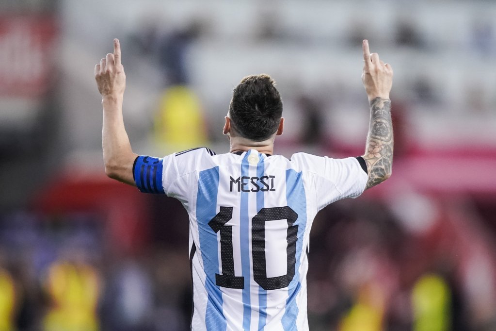 Argentina TUGUJE zbog Lionela Mesija!