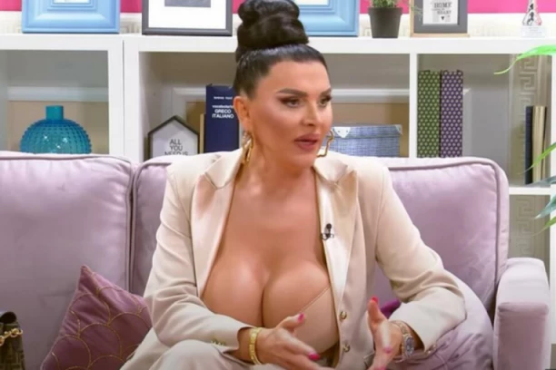 Prvo oglašavanje Elektre Elit nakon HAPŠENJA: Transrodna pevačica progovorila o AFERI, istina je izašla na videlo! (FOTO)