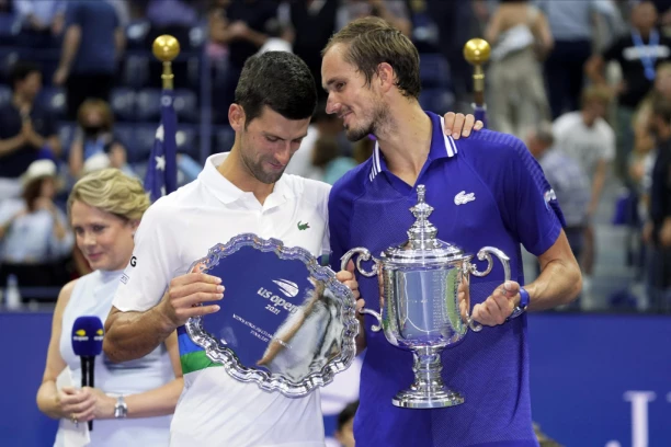 POZNAT FINALISTA ADELEJDA: Predaja pred klasik Đoković - Medvedev!