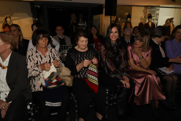 Tamara Vučić i  Maja Gojković