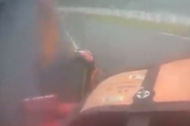 ZAMALO IZBEGNUTA TRAGEDIJA U JAPANU: Traktor se pojavio na stazi, Francuz BESAN kao ris - SKANDAL drma Formulu 1! (VIDEO)