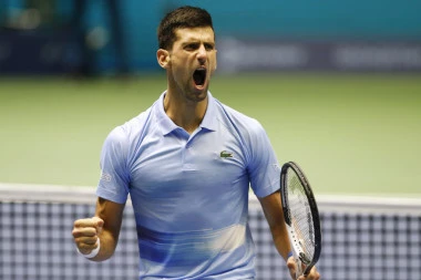 OGLASIO SE ĐOKOVIĆ POSLE POBEDE: Poslao jasnu poruku najvećim rivalima!