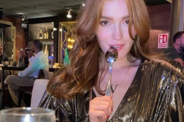 RUSKA GLUMICA IZ FILMOVA ZA ODRASLE OTKRILA RITUAL PRE SNIMANJA: Ovako se sprema za posao, a jedna stvar joj teško pada!