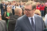 (FOTO, VIDEO) VUČIĆ U POSETI MORAVIČKOM OKRUGU: Više puteva smo izgradili u poslednje 3 godine, nego za 40 prethodnih!