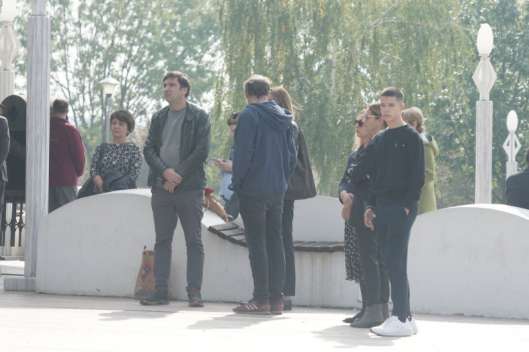 Dragan Ilić na sahrani Gorice Nešović