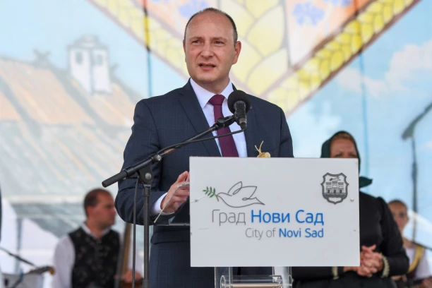 Oštar odgovor Đurića na optužbe LSV-a: Sada kada nisu deo vlasti, Novi Sad je logor SNS kamarile!