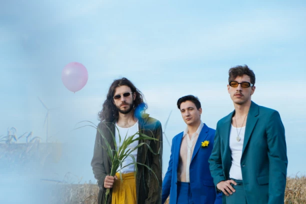 "Dram" predstavili spot za pesmu sa novog albuma - “Pesma za V": Svi se pitaju ko krije iz misterioznog slova (VIDEO)