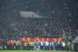 POBESNELI ZBOG PALJENJA ZASTAVE: Navijači Ferencvaroša zvali Delije u šumu! (FOTO)