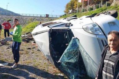 JOŠ JEDNA ŽENA PREMINULA U NESREĆI KOD VALJEVA! Druga žrtva prevrtanja autobusa!