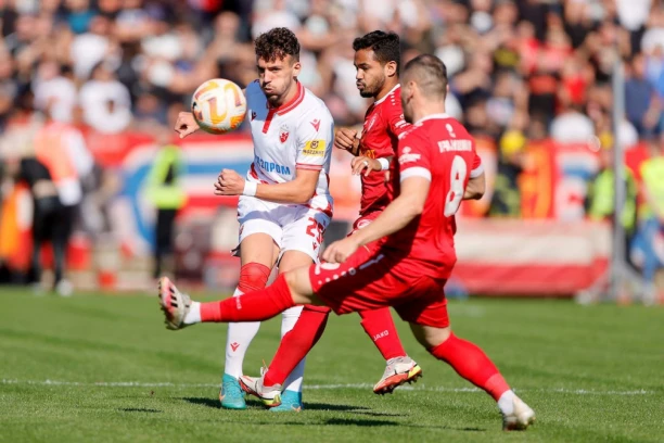 STVARNO SU PRELEPI: Predstavljeni retro dresovi povodom jubileja (FOTO)