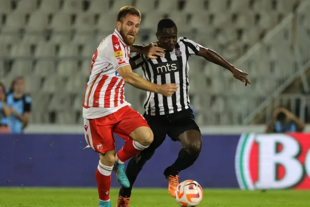 VEČITI PONOVO NA DVE TELEVIZIJE: Evo gde možete pratiti superligaška iskušenja Crvene zvezde i Partizana!