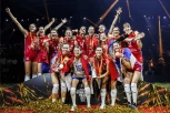 ŠAMPIONSKI RAZRED: Zlatna odbojkašica išla u odeljenje sa bivšim fudbalerom Crvene zvezde i nekadašnjin košarkašem Partizana!