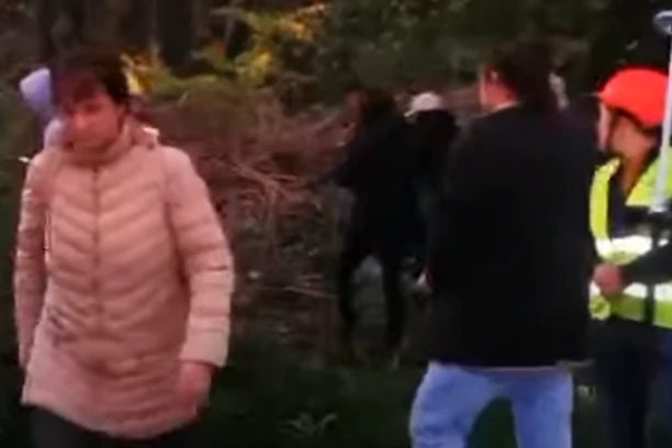 UDARILI SU ME, IZBILI TELEFON, VREĐALI, PRETILI! Ispovest napadnute novinarke Emilije Marić: SIGURNO ĆU PODNETI PRIJAVU!