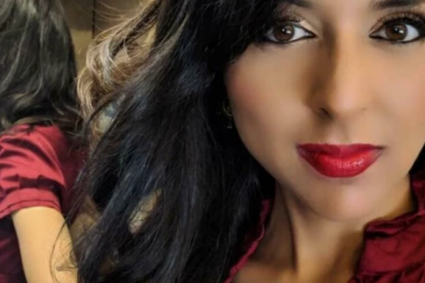 IMA 35 I DEVICA JE! Roditelje krivi za problem sa muškarcima, a nevinost je proslavila!