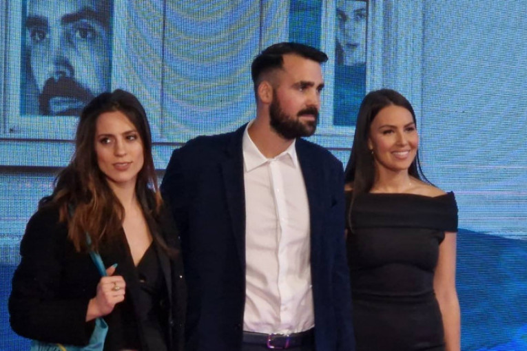 Miodrag Radonjić sa devojkom Milicom i glumicom Mionom Marković