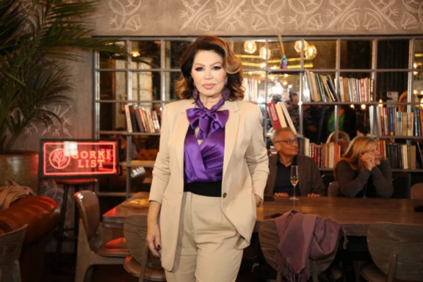 NAPITAK ZAHVALJUJUĆI KOM NEDA UKRADEN IMA TELO BOGINJE: Ne izlazi iz kuće dok ne popije OVO, svi sastojci TOPE KILOGRAME