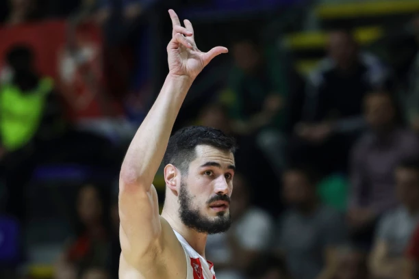 KALINIĆ JE MOGAO DA ZAVRŠI U PARTIZANU! Nije PROŠAO probu kod Vujoševića, pa je sa ZVEZDOM protiv njih iskoristio NAUČENO