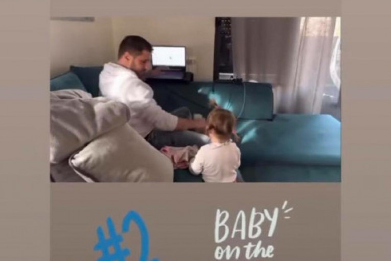 Luna Đogani ponovo trudna