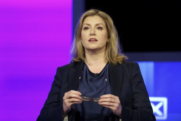 MINISTARKA NAJAVILA KANDIDATURU ZA PREMIJERKU: Peni Mordant ulazi u trku za mesto šefa Velike Britanije