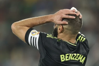 KRAJ: Benzema se povukao!