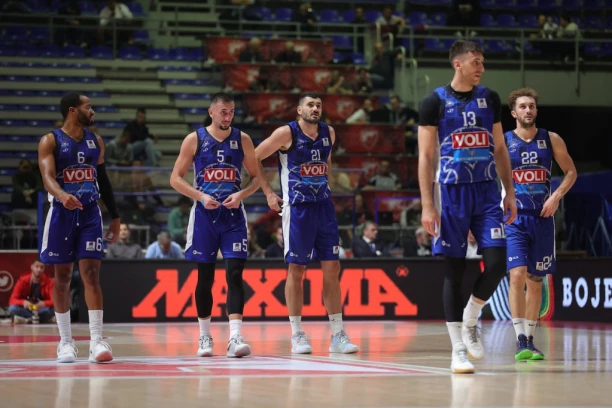 DRAMA U PODGORICI: Košarkaš Budućnosti se ONESVESTIO u banci!