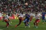 Ludnica na Čairu! Zvezda sa dva igrača više u 97. minutu meča pobedila Radnički! (VIDEO)