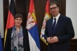 SRBIJA NASTAVLJA DA PROMOVIŠE POLITIKU MIRA: Predsednik Vučić se sastao sa Anom Lirman (FOTO)
