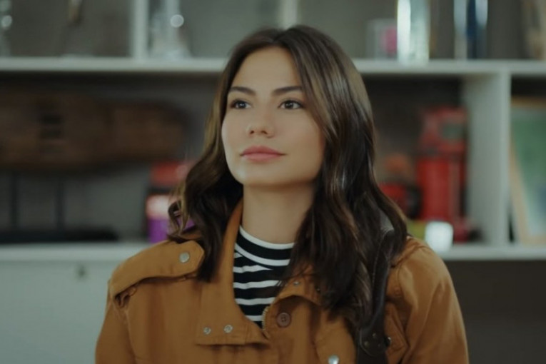 Scena iz serija "Sanjalica" Demet igra Sanem