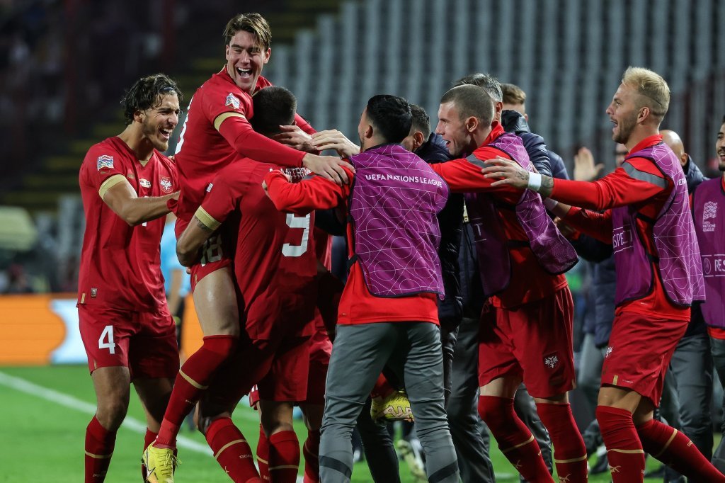 FOTKA IZ DOHE: Fudbaleri Srbije PODIGLI naciju na noge!