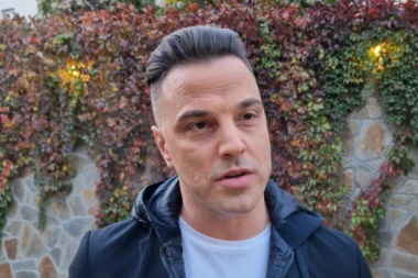 "PEVAČI NISU BOGOVI I BATINE, POSTOJE POSLEDICE" Ivan Zak preko noći je nestao, bio je kazanova estrade, a sada je otkrio šta je nalazio ispred porodičnog doma! (VIDEO)