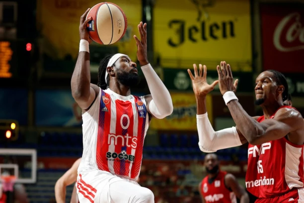 EVROLIGA PROGLASILA NAJBOLJE: Veliko priznanje za Zvezdinog košarkaša - monstruoznim zakucavanjem oduševio Evropu! (VIDEO)