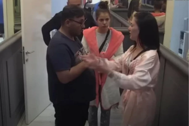 PLJUŠTE KAZNE U BELOJ KUĆI: Veliki šef udario zadrugare po džepu, a evo šta je razlog! (FOTO)