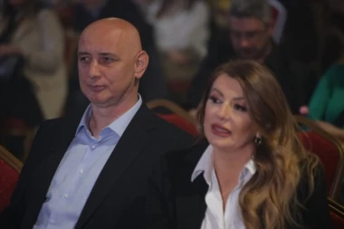 NJOJ JE VIKI MILJKOVIĆ MAĆEHA! Ovo je Tašketova ćerka iz prvog braka! Otkriveno kako se slaže s pevačicom! (FOTO)