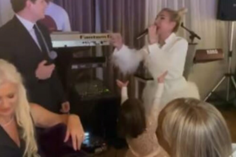 Jovana Jeremić pevala sa bivšim mužem na rođendanu