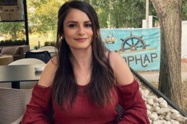 SRBIJO, POMOZI! ALEKSANDRI JE HITNO POTREBNO LEČENJE U INOSTRANSTVU: Devojka (27) ima tumor na mozgu koji nije moguće operisati, ali postoji nada (FOTO)