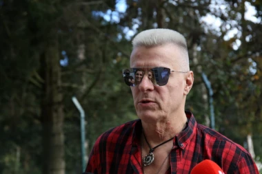 ŽELITE DA ZNATE KAKAV JE ĐORĐE DAVID U KREVETU? Pevač se na Pinku pohvalio umećem, žene ga hvale na sva usta! (FOTO)