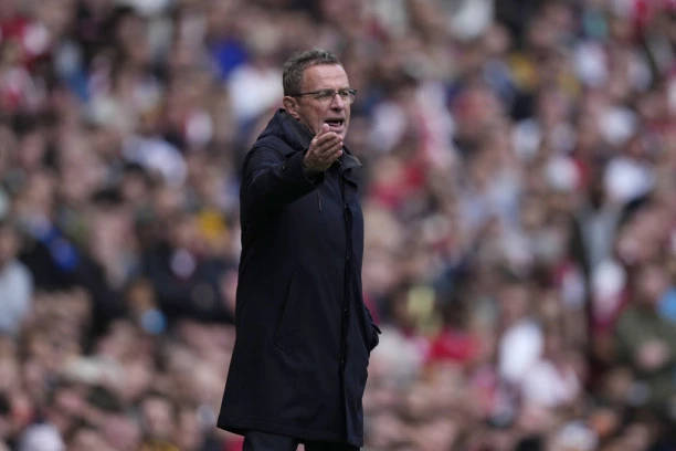 ŠUT-KARTA ZA HOMOFOBE! Selektor odstranio TROJICU FUDBALERA! SKANDAL potresa Austriju!