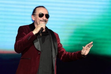 ŠOK! Željko Bebek oženio jedva punoletnu devojku: "Ona se rodila kada sam ja objavio pesmu Bitanga i princeza"!