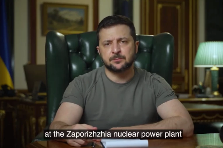 ZELENSKI SE IZNENADA OGLASIO TOKOM NOĆI, SAOPŠTIO GRAĐANIMA BITNU PORUKU: Svi naši vojnici su HEROJI (VIDEO)