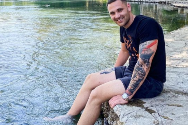 Novi dečko Ive Grgurić, Nemanja Petošević