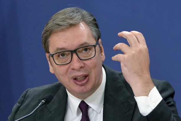 TEŽAK DAN ZA VUČIĆA! Pred predsednikom tri važna sastanka!