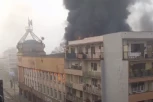 OGROMAN POŽAR U KRUŠEVCU! Vatra guta kineski tržni centar! (VIDEO)