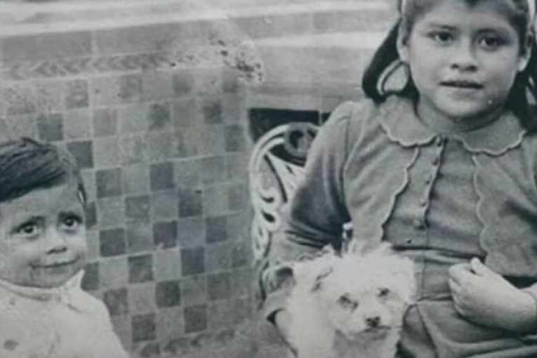 PORODILA SE SA SAMO 5 GODINA: Sin je mislio da mu je sestra, a jednu TAJNU će zauvek čuvati!