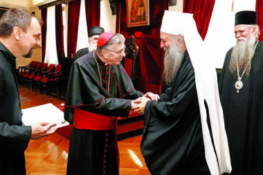 VATIKAN POSLAO SPECIJALCA KOD PATRIJARHA PORFIRIJA: Moćni kardinal sprema papinu posetu Srbiji