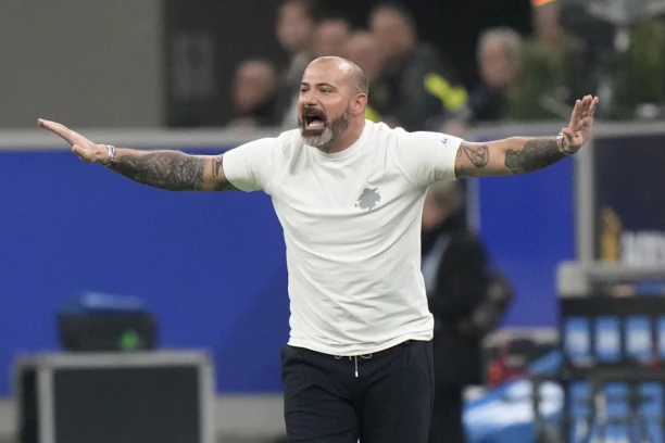 SAMPDORIJA SPASENA! Ekipa Dejana Stankovića kreće samo sa -4 boda!