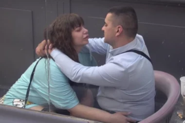 BEBICA JE U KANDŽAMA BANDE, MILJANA I NE ZNA ŠTA JE ČEKA:  Nenad Kulićima otima imovinu! Ostaće bez kuće u Nišu